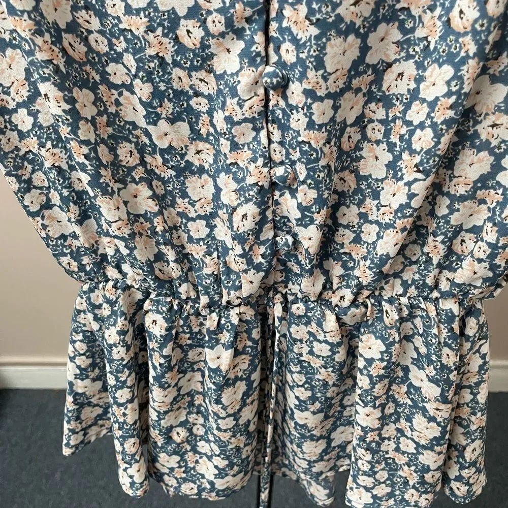 Sienna Sky Wrap Floral Blouse - Picture 4 of 4